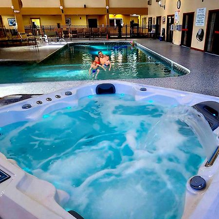 Katahdin Inn & Suites Millinocket Eksteriør billede