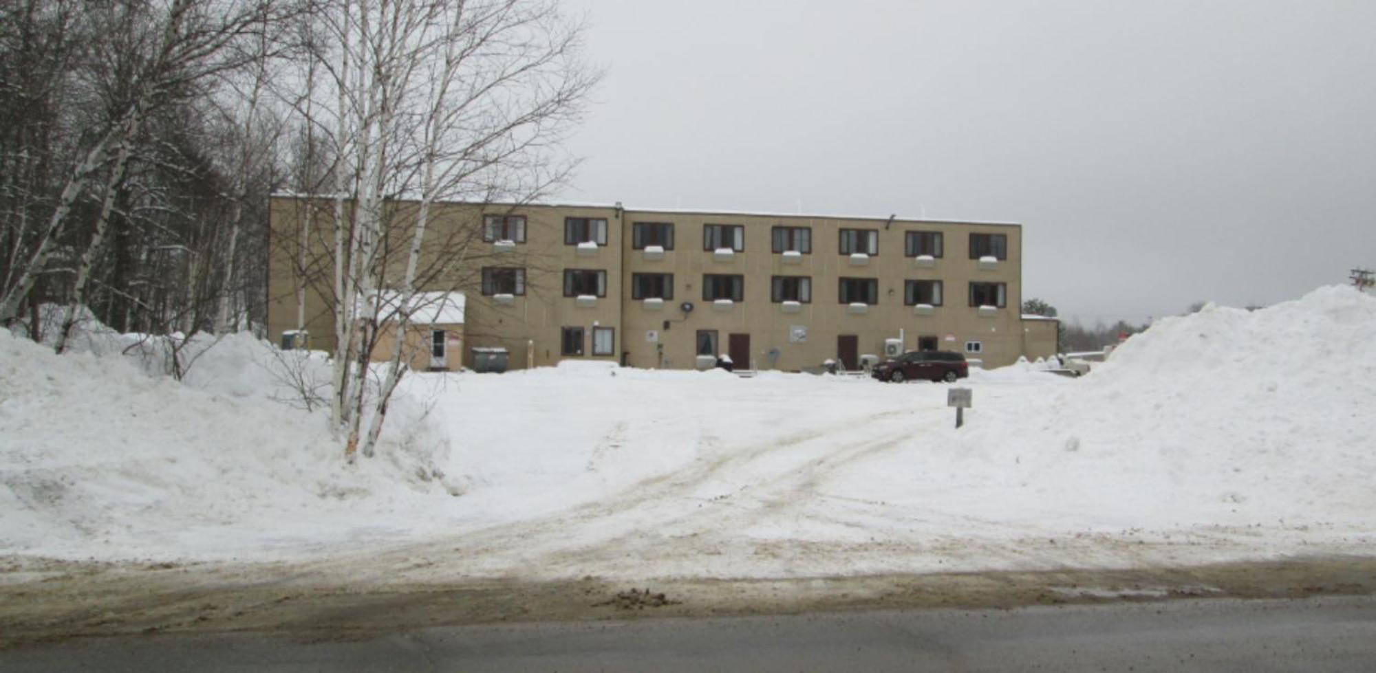 Katahdin Inn & Suites Millinocket Eksteriør billede