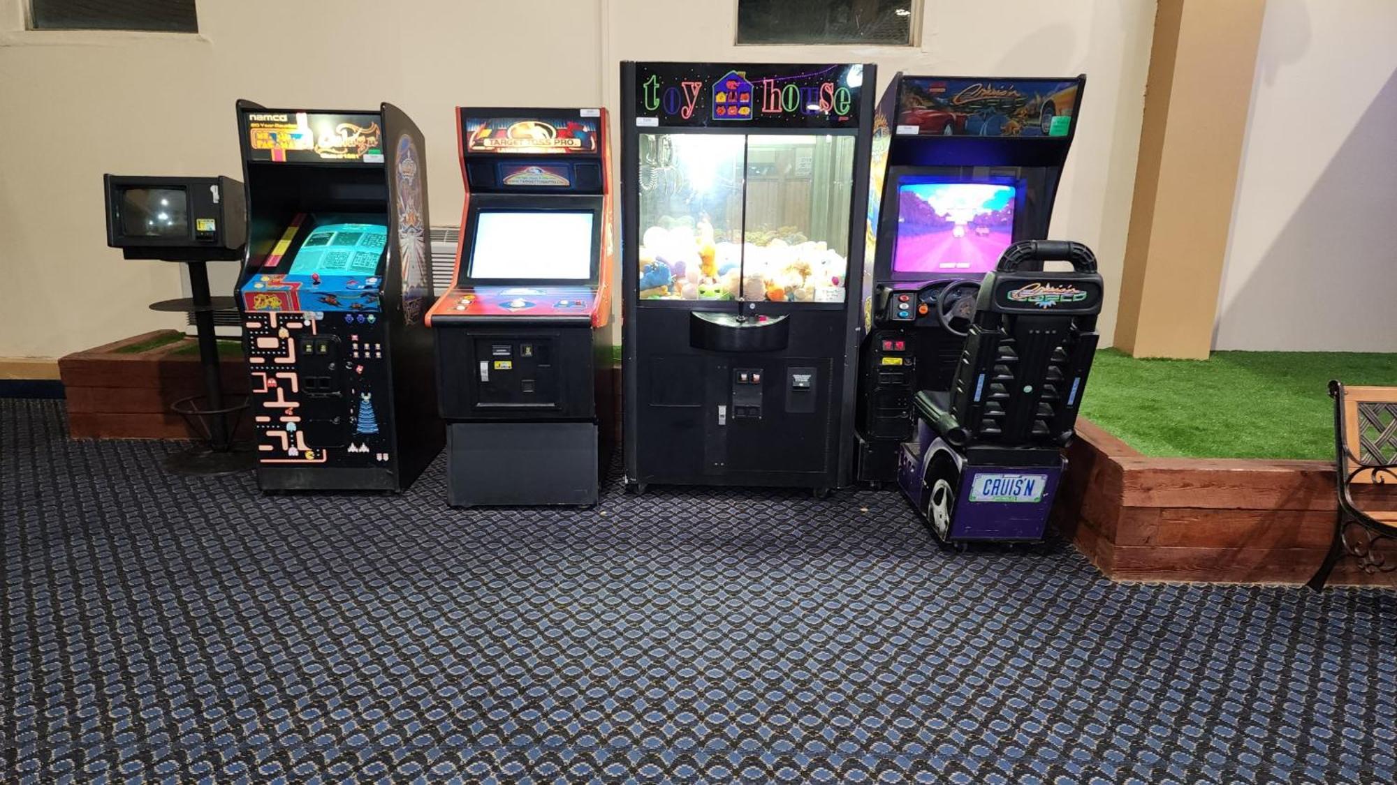 Katahdin Inn & Suites Millinocket Eksteriør billede