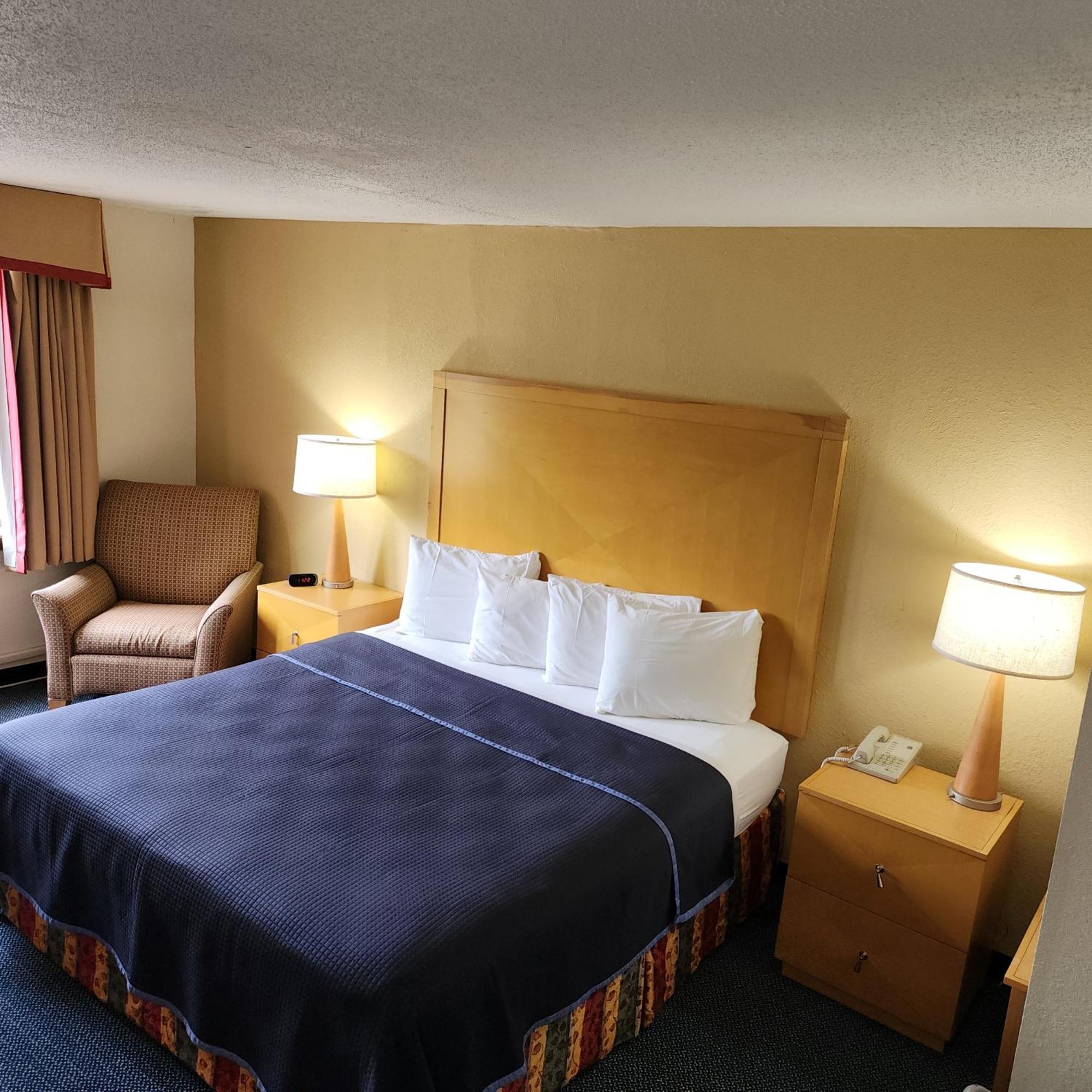 Katahdin Inn & Suites Millinocket Eksteriør billede