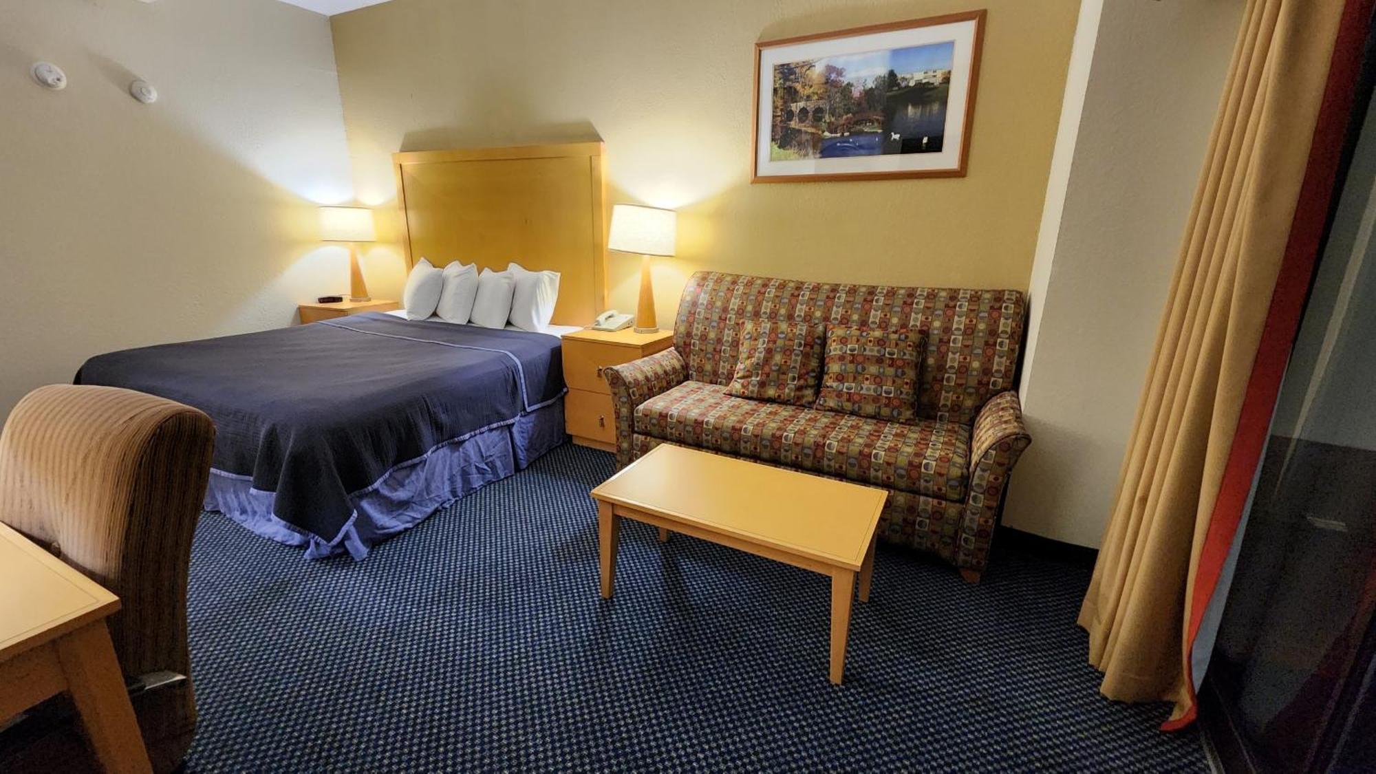 Katahdin Inn & Suites Millinocket Eksteriør billede