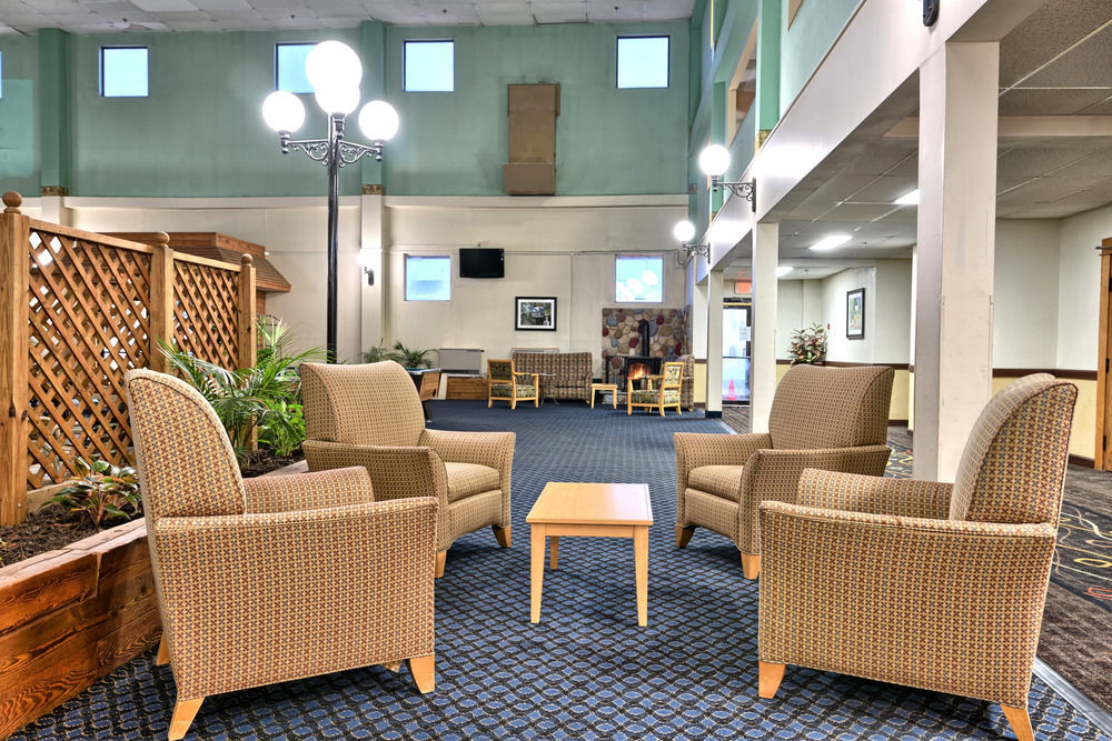 Katahdin Inn & Suites Millinocket Eksteriør billede