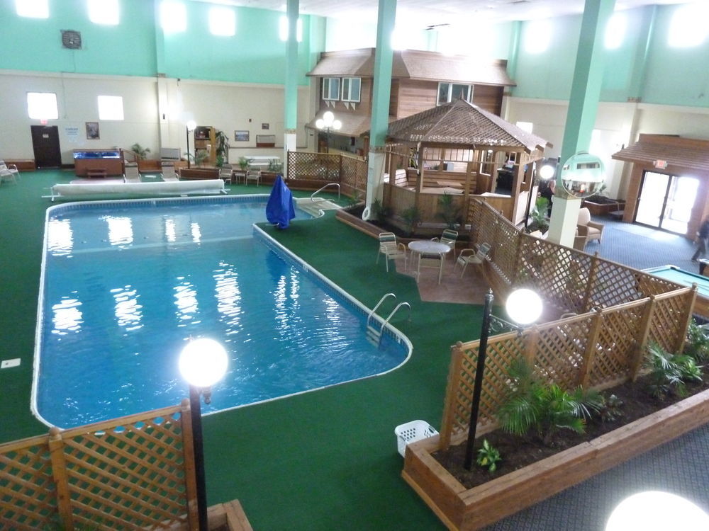 Katahdin Inn & Suites Millinocket Eksteriør billede