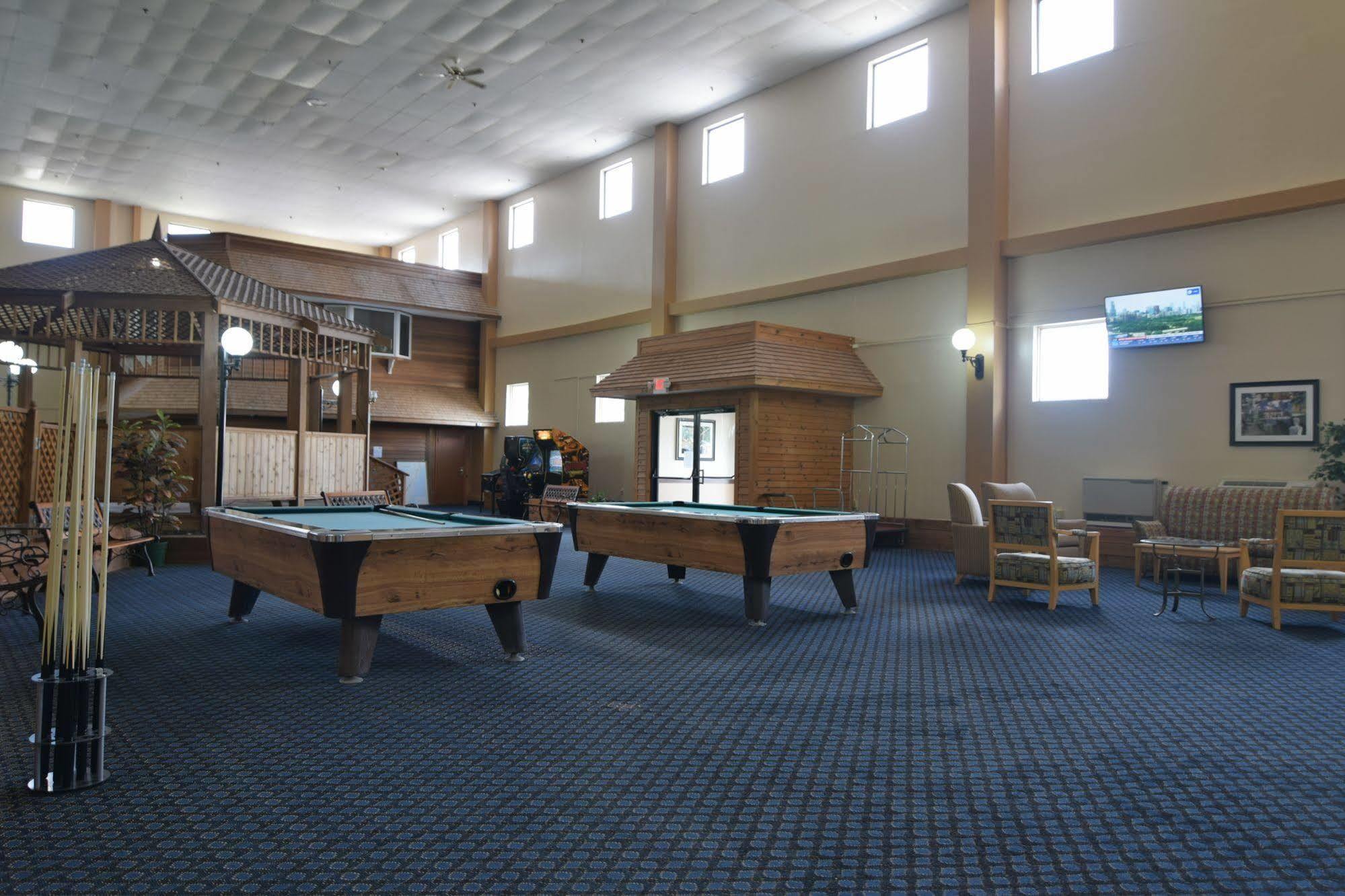 Katahdin Inn & Suites Millinocket Eksteriør billede